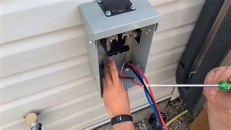 electrical wireing in disconnect box for a hot tub|60 amp hot tub disconnect.